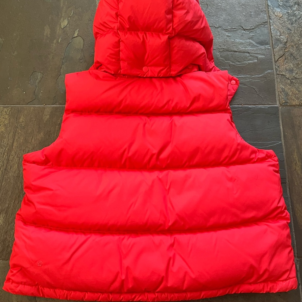 Lululemon Athletica Wunder puff cropped vest grenadine red 12 - Picture 4 of 8